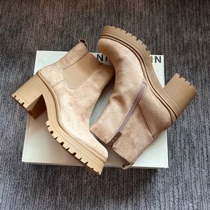 Anne Klein Zion Boot size 10